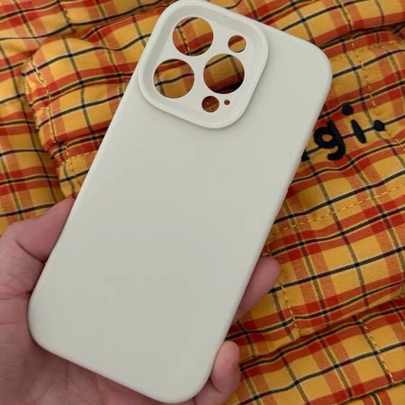 Cream iPhone 16 Pro Case - Picture 1 of 2